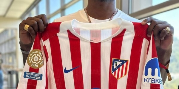 ?⚽联动！马德里竞技官方IG晒巴特勒和马竞球衣合影