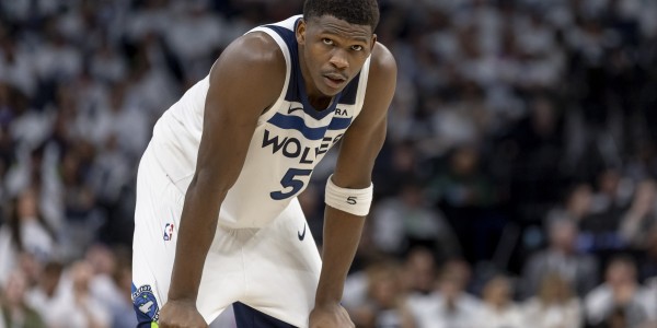 ?美媒晒爱德华兹今日数据并写道：别担心，你不会成为联盟门面的